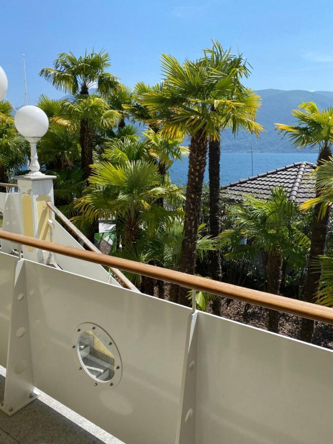 Holiday Hotel Yachtsport Resort Lago Maggiore Брисаго Екстериор снимка