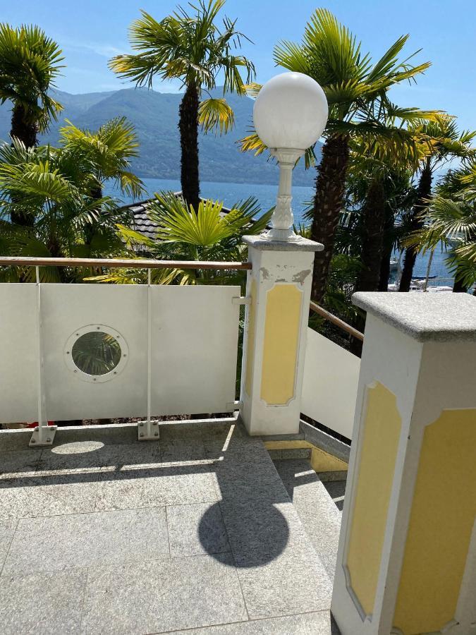 Holiday Hotel Yachtsport Resort Lago Maggiore Брисаго Екстериор снимка