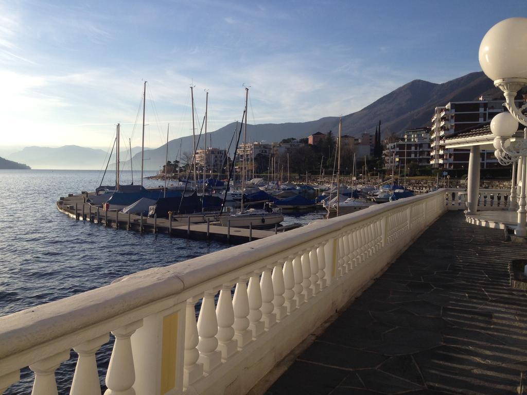 Holiday Hotel Yachtsport Resort Lago Maggiore Брисаго Екстериор снимка