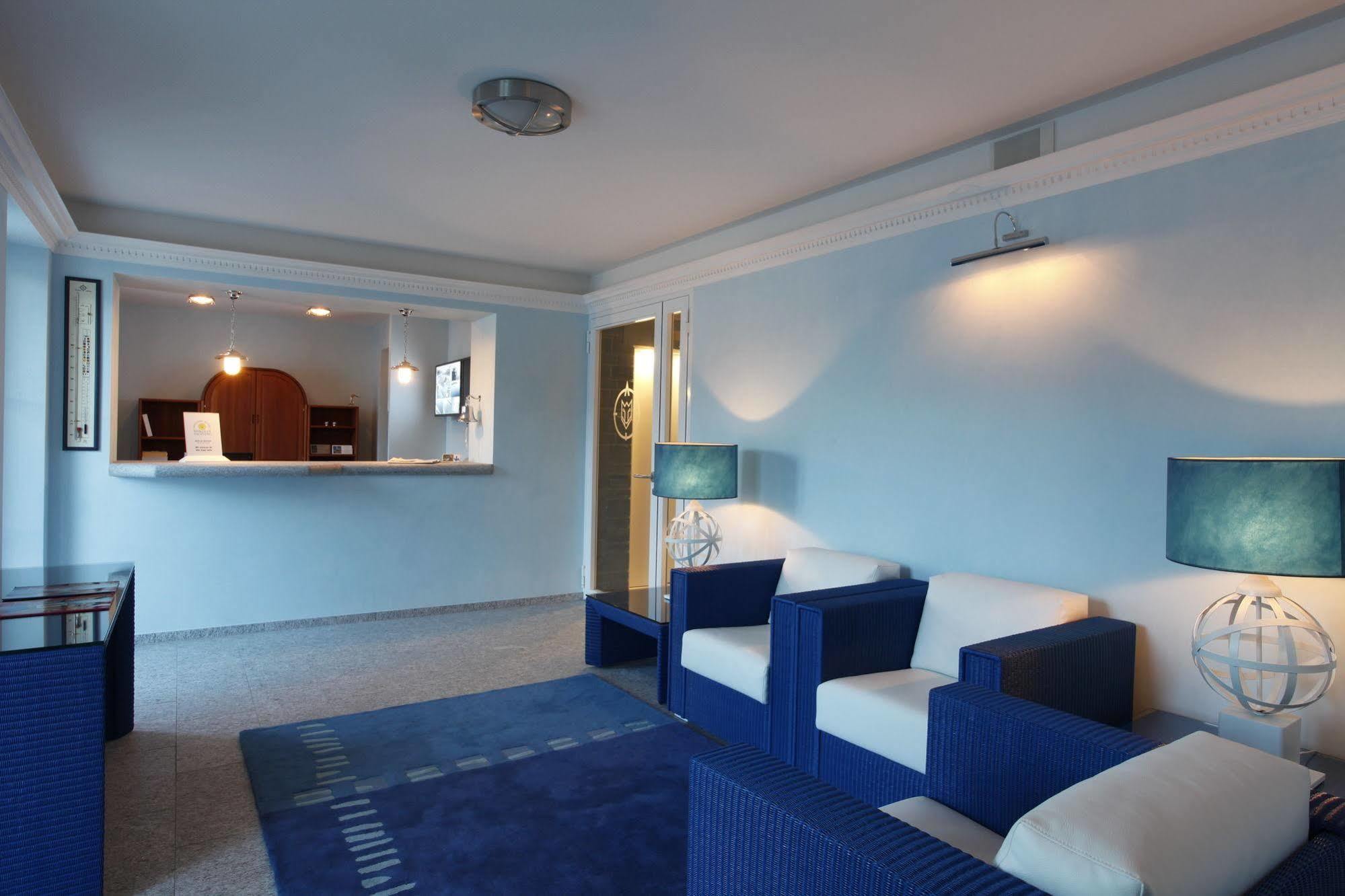 Holiday Hotel Yachtsport Resort Lago Maggiore Брисаго Екстериор снимка