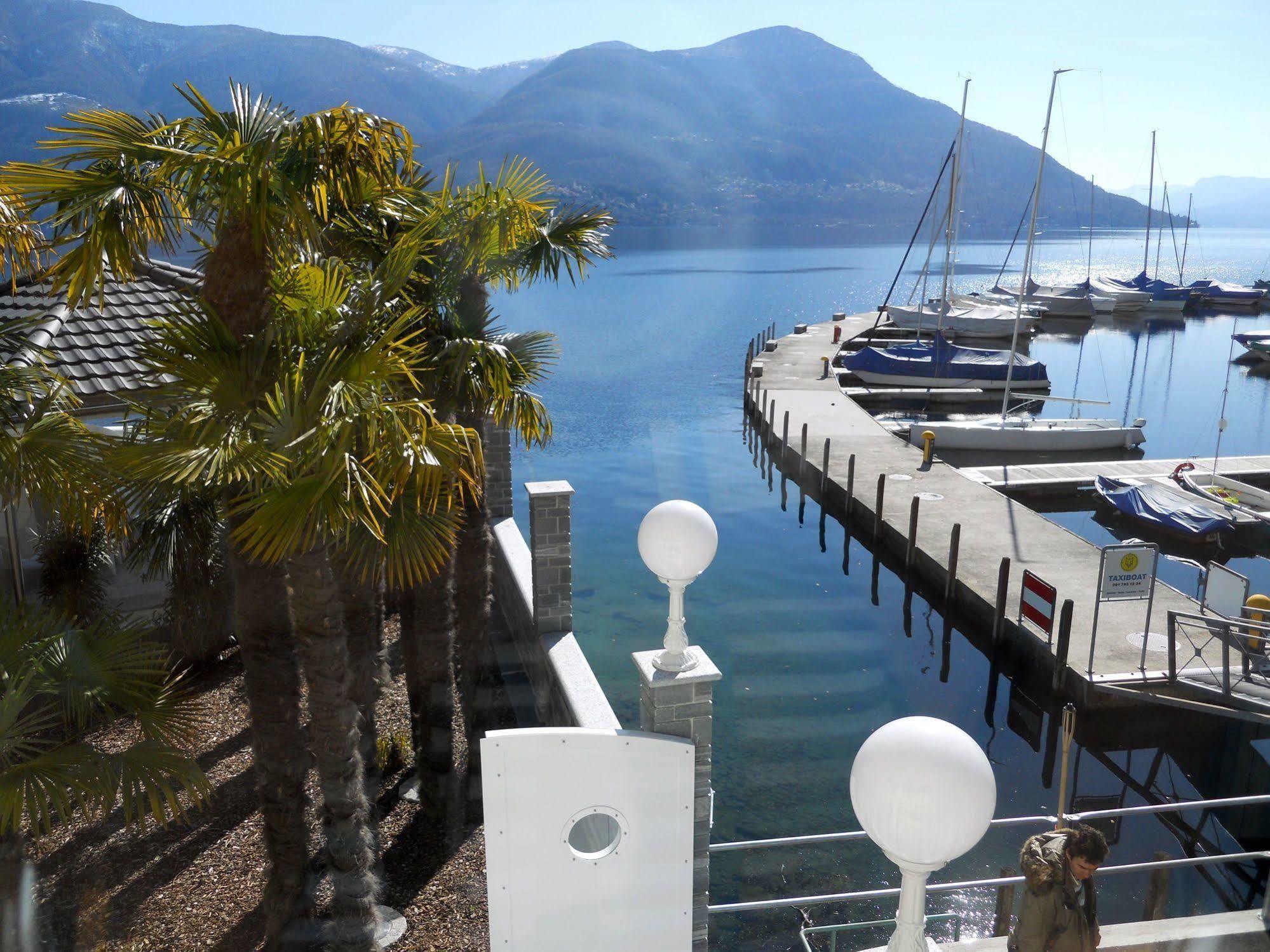 Holiday Hotel Yachtsport Resort Lago Maggiore Брисаго Екстериор снимка
