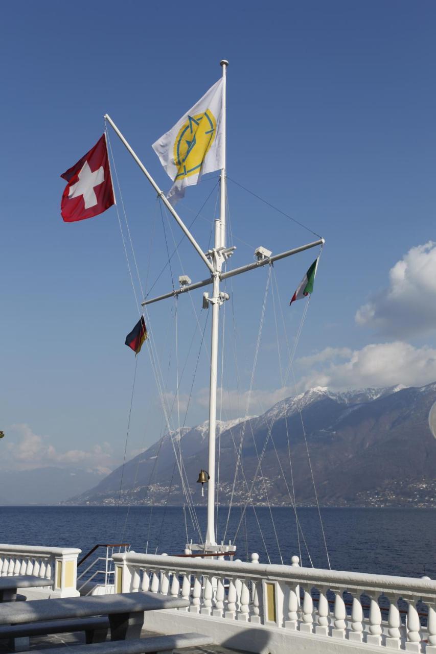 Holiday Hotel Yachtsport Resort Lago Maggiore Брисаго Екстериор снимка